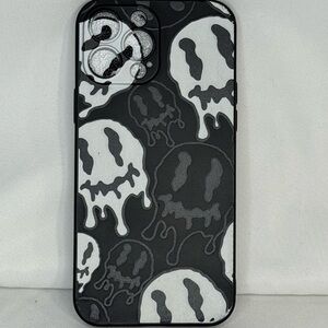 SHEIN Black and Gray Skull Pattern Phone Cover